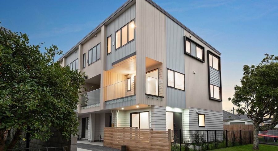  at Lot1/11 Hereford Street, Te Atatu Peninsula, Waitakere City, Auckland