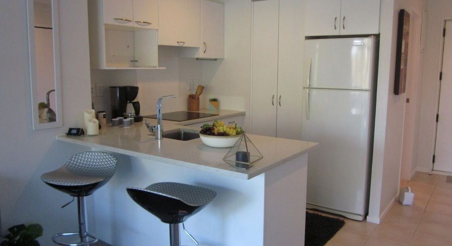  at E1/20 Ian Marwick Place, Birkenhead, North Shore City, Auckland