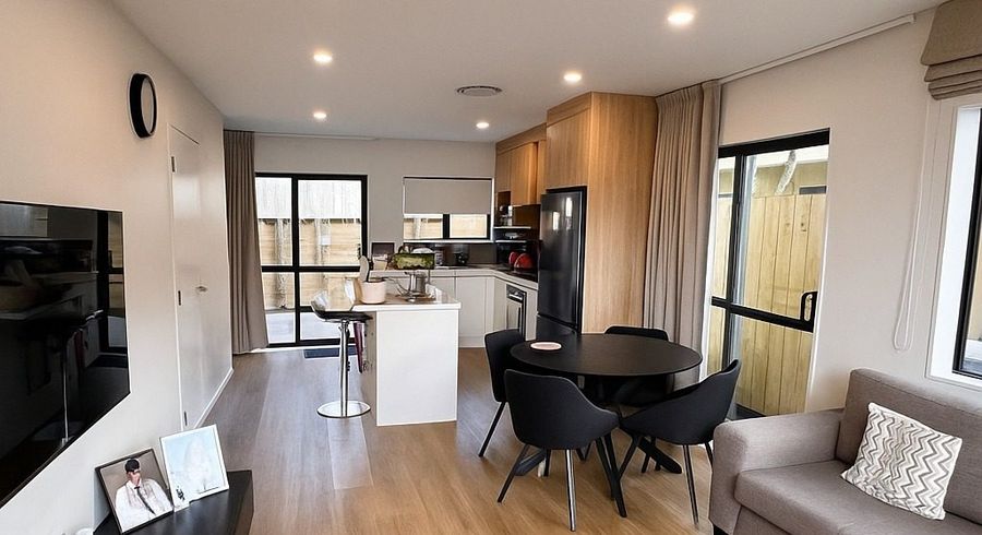  at 11D Regency Place, Sunnynook, North Shore City, Auckland