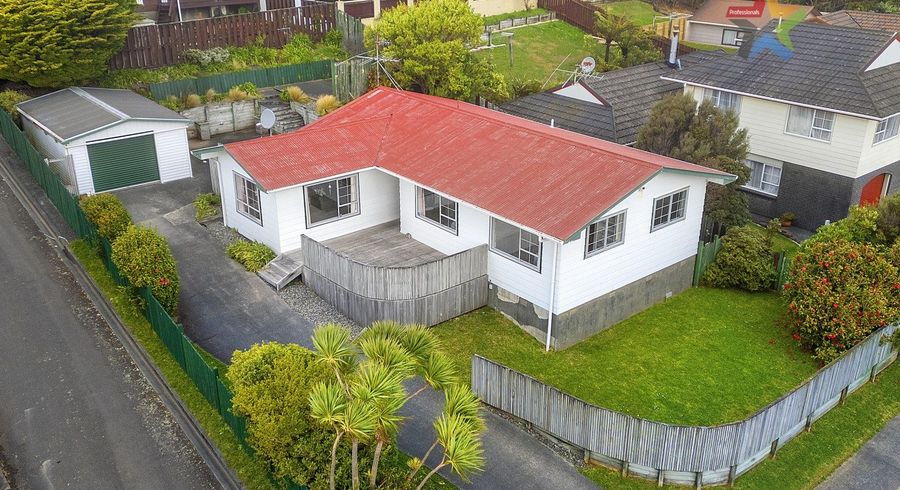  at 15 Mossburn Grove, Kelson, Lower Hutt, Wellington