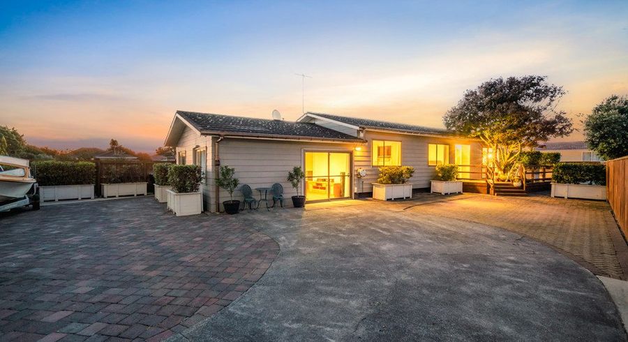  at 14 Station Road, Takanini, Auckland