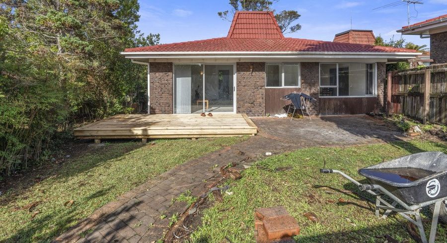  at 2/12 Pamela Place, New Lynn, Waitakere City, Auckland