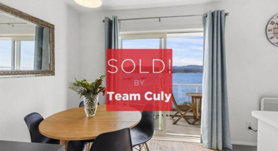  at 2/420 Queens Drive, Lyall Bay, Wellington