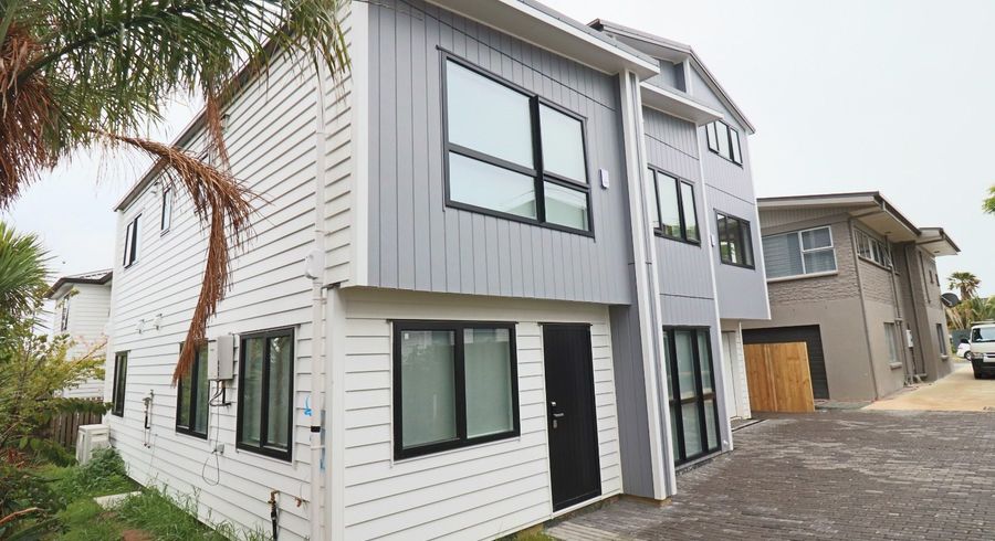  at 14 Gulf Crest, Bucklands Beach, Auckland