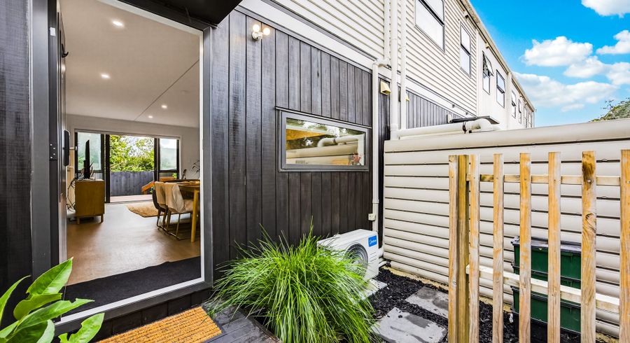  at 9 Toitu Place, Birkdale, North Shore City, Auckland