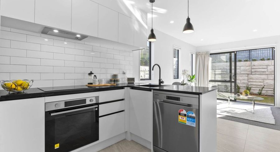  at 6 Mataara Lane, Manurewa, Manukau City, Auckland