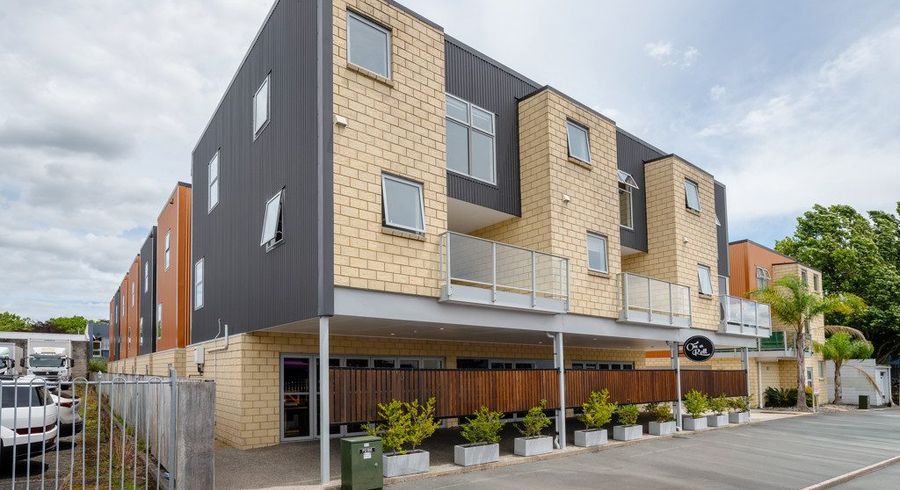  at 4/7 Vialou Street, Hamilton City Central, Hamilton, Waikato