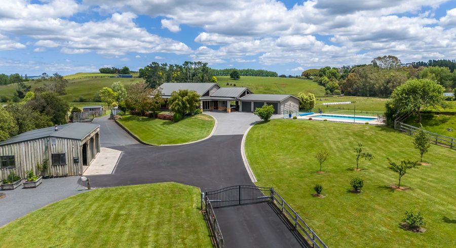  at 220 Howden Road, Temple View, Hamilton