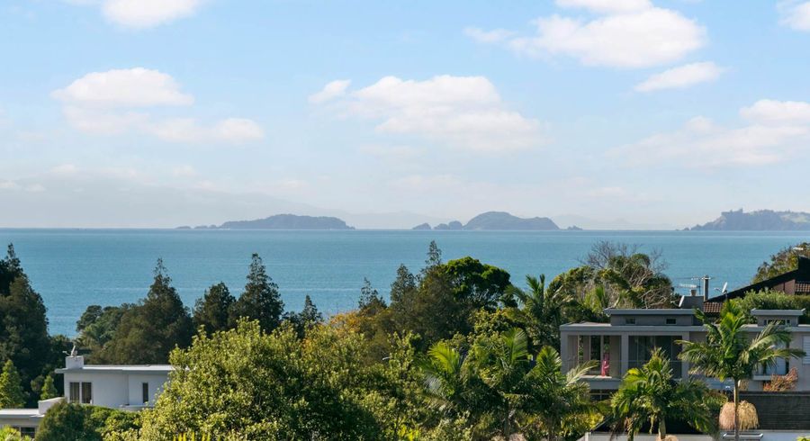  at 15 Tree Fern Trail, Campbells Bay, Auckland