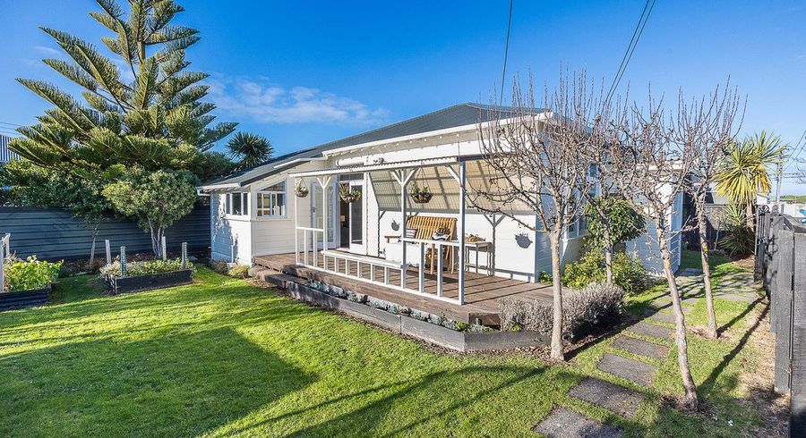 at 9 Montreal Street, Saint Kilda, Dunedin, Otago