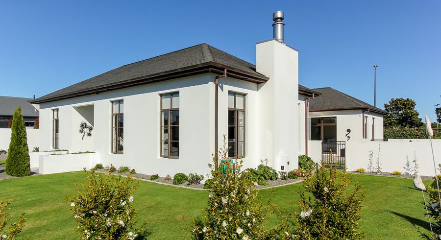  at 7 Oakwood Drive, Highlands Park, New Plymouth