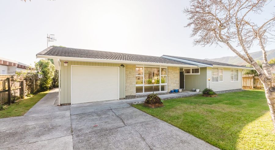  at 43 Rimu Street, Waikanae, Waikanae