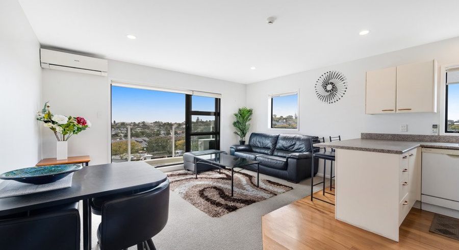  at 19/5 Cook Street, Howick, Manukau City, Auckland