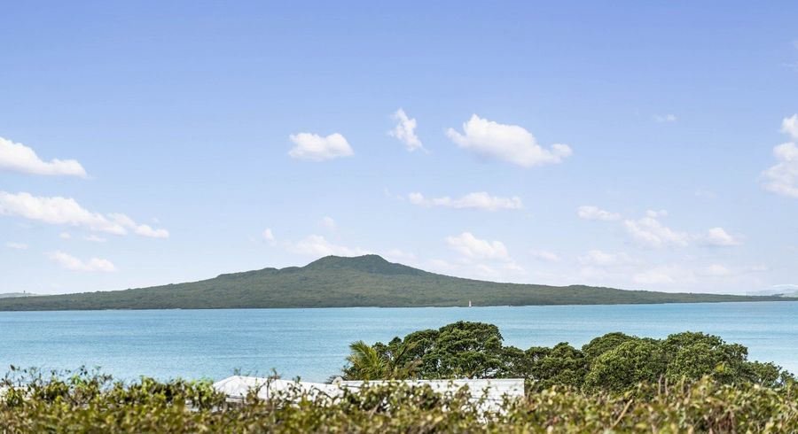  at 1/29A Seaview Road, Castor Bay, North Shore City, Auckland