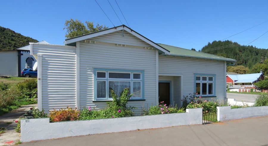  at 35 Walsh Street, Reefton, Reefton