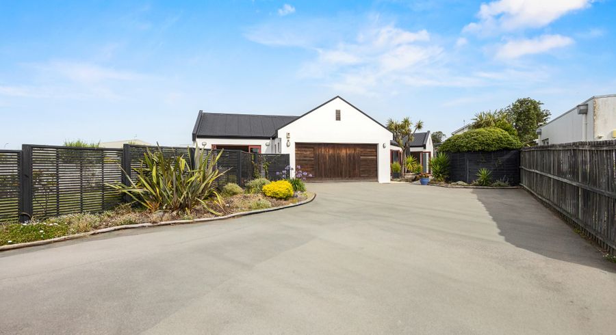  at 11 Cordyline Place, Waimairi Beach, Christchurch City, Canterbury