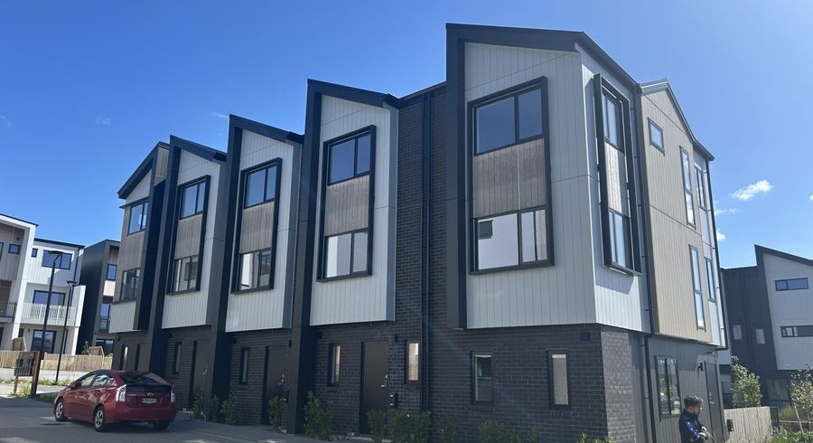  at 12 Tahepuia Lane, Mount Wellington, Auckland City, Auckland