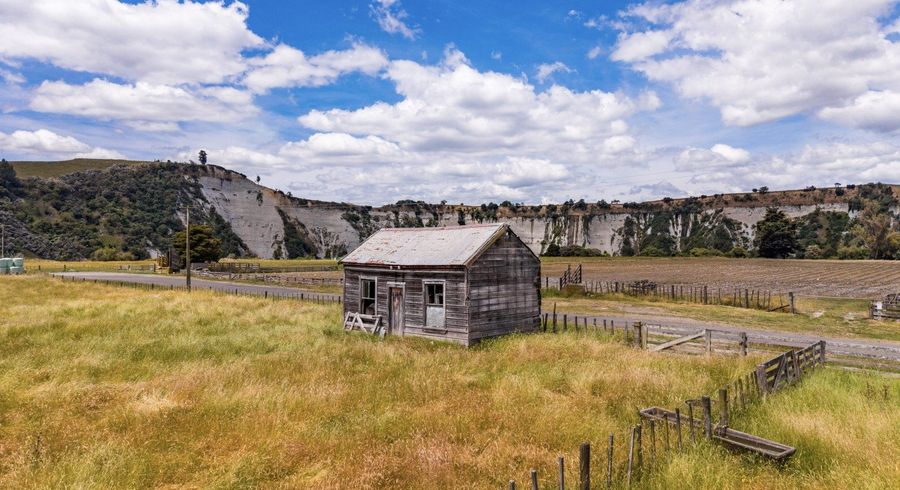  at 1214 Raumaewa Road, Mangaweka, Rangitikei, Manawatu / Whanganui