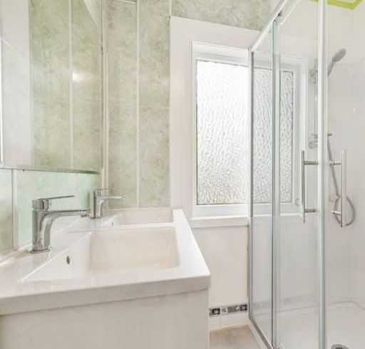  at 230 Balmoral Road, Sandringham, Auckland