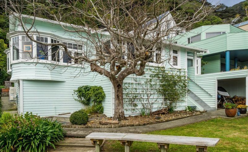  at 11 Kaitawa Road, York Bay, Lower Hutt
