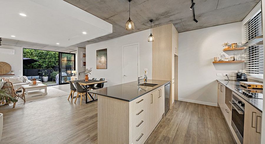  at 4/4163 Great North Road, Glen Eden, Auckland