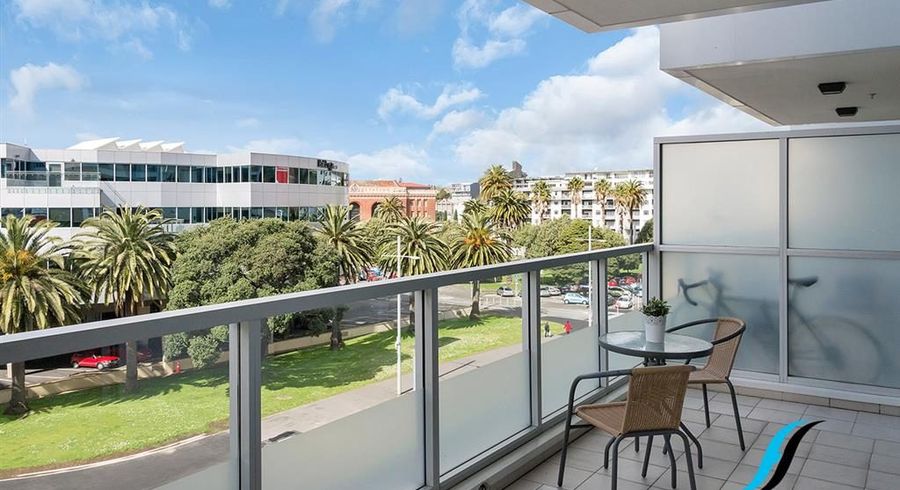  at 302/85 Beach Road, Auckland Central, Auckland