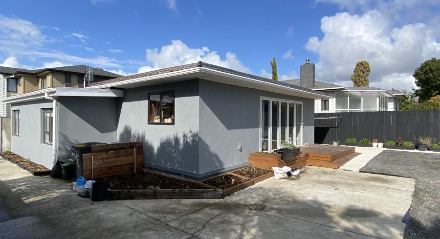  at 14 Evans Road, Weymouth, Manukau City, Auckland