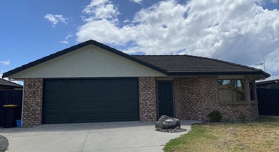  at 16 Waterford Park Drive, Papamoa, Tauranga, Bay Of Plenty