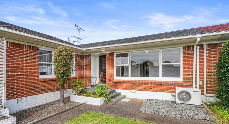  at 2/19 Dinglebank Road, Mount Wellington, Auckland City, Auckland