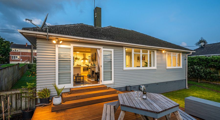  at 23 Coates Crescent, Panmure, Auckland