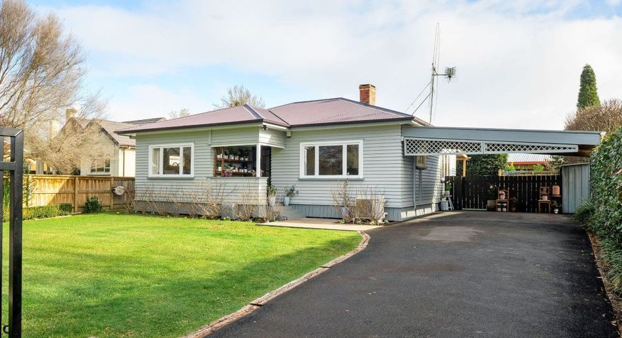  at 25 Casey Avenue, Fairfield, Hamilton, Waikato