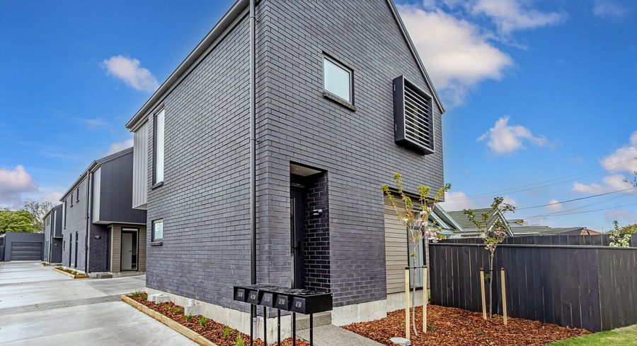  at 2/30 McLean Street, Linwood, Christchurch City, Canterbury
