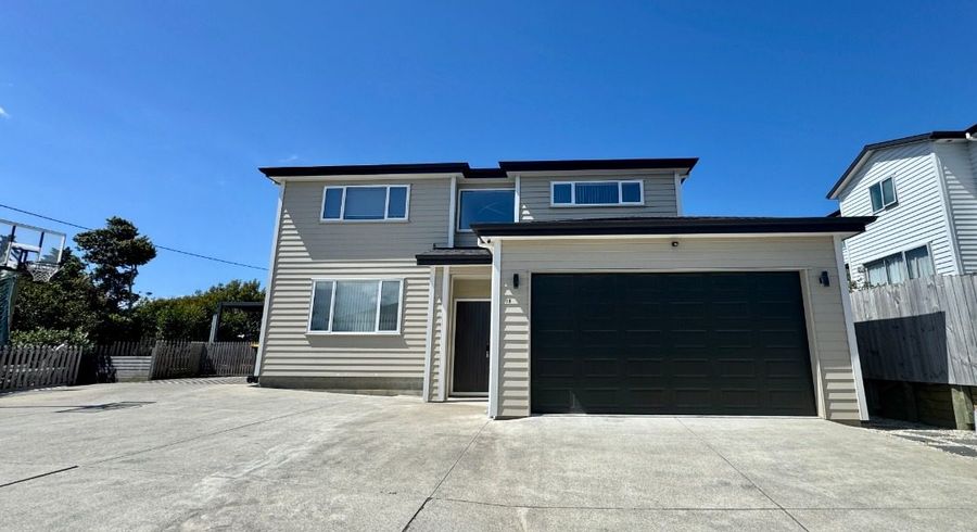  at 8B Albany Highway, Greenhithe, North Shore City, Auckland