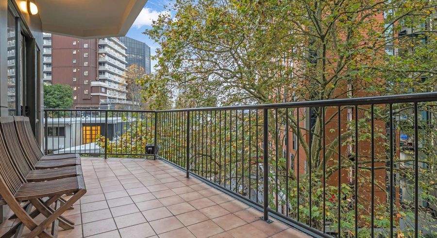  at 6 Whitaker Place, Grafton, Auckland City, Auckland