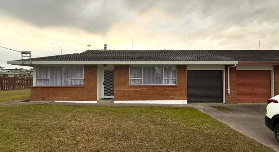  at 1/42 Sabulite Road, Kelston, Waitakere City, Auckland
