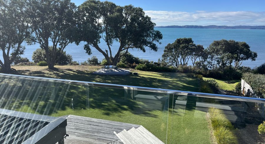  at 9 Pohutukawa Road, Beachlands, Auckland