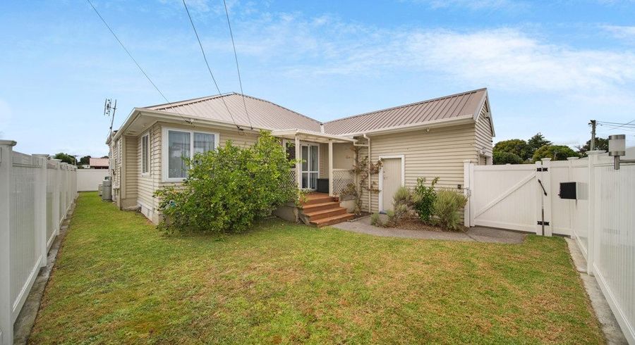  at 36 Kelvin Road, Papakura, Papakura