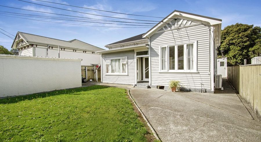  at 16 Riddlers Crescent, Petone, Lower Hutt, Wellington