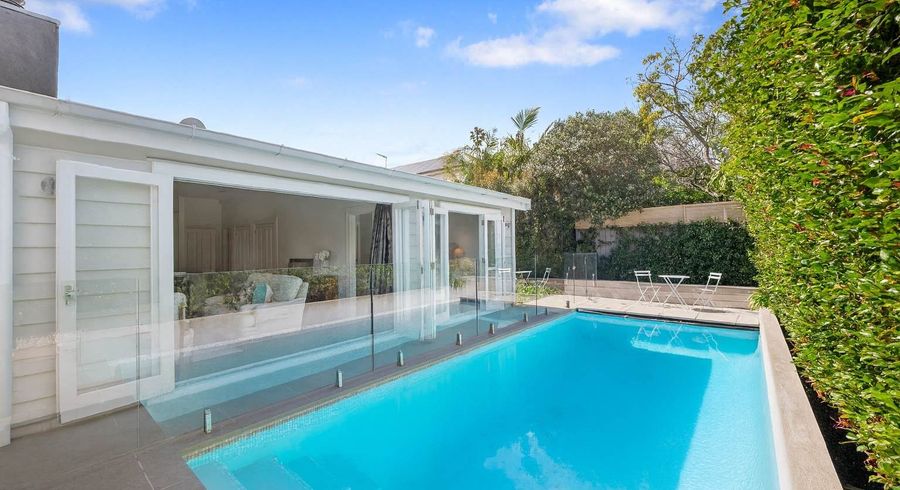 at 25 Patuone Avenue, Devonport, North Shore City, Auckland