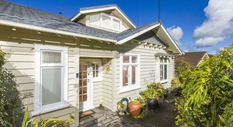  at 15 Kerr Street, Devonport, Auckland