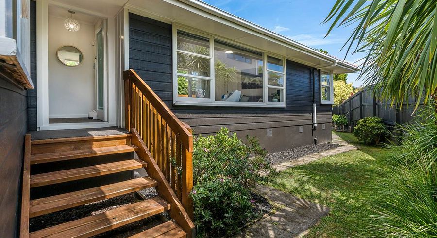 at 3/19 Corrella Road, Belmont, Auckland