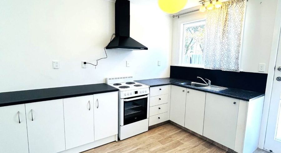  at 3/4 Leonard Road, Mount Wellington, Auckland City, Auckland