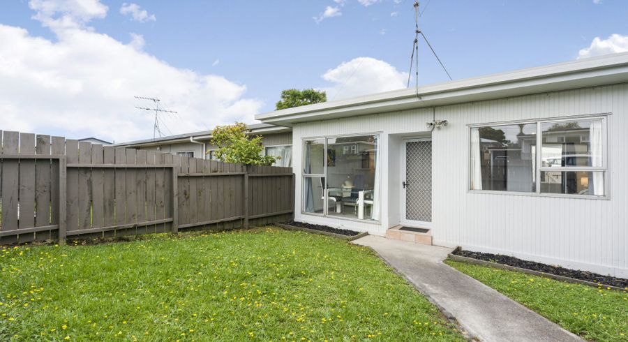  at 2/174 Birkdale Road, Birkdale, North Shore City, Auckland