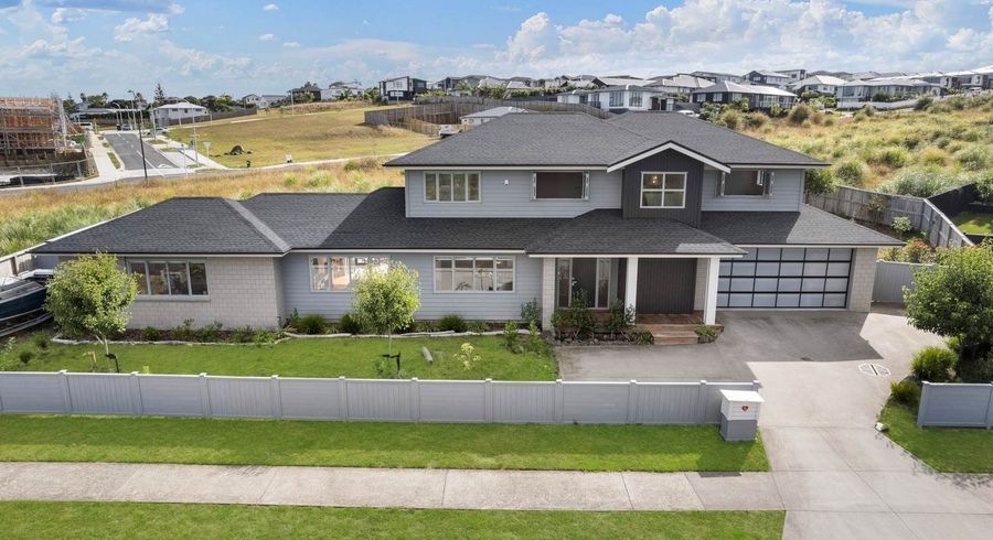  at 5 Angiangi Crescent, Beachlands, Manukau City, Auckland