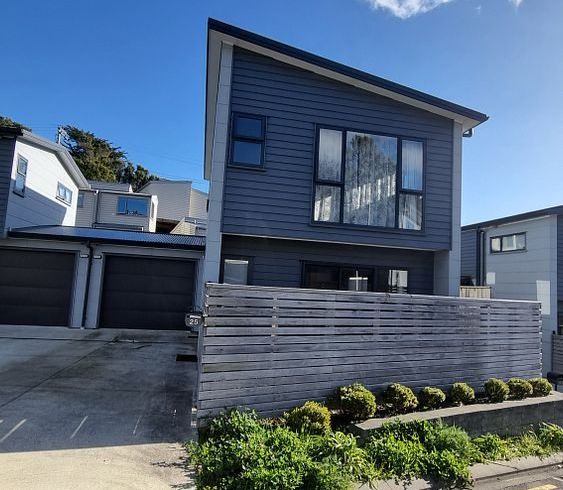  at 25 Brindle Way, Newlands, Wellington