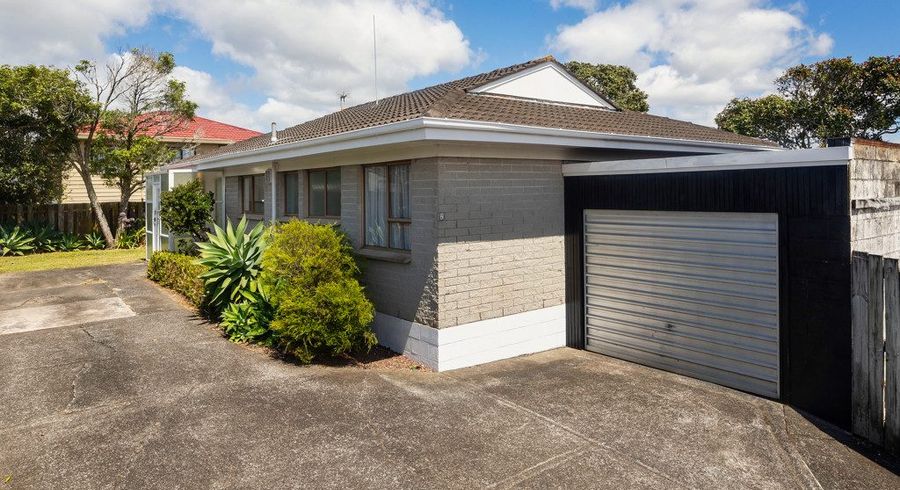  at 2/501 Richardson Road, Mount Roskill, Auckland