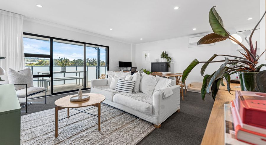  at 201/28 Shortfin Place, Flat Bush, Manukau City, Auckland