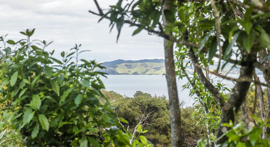  at 75 Fairview Crescent, Omiha, Waiheke Island, Auckland