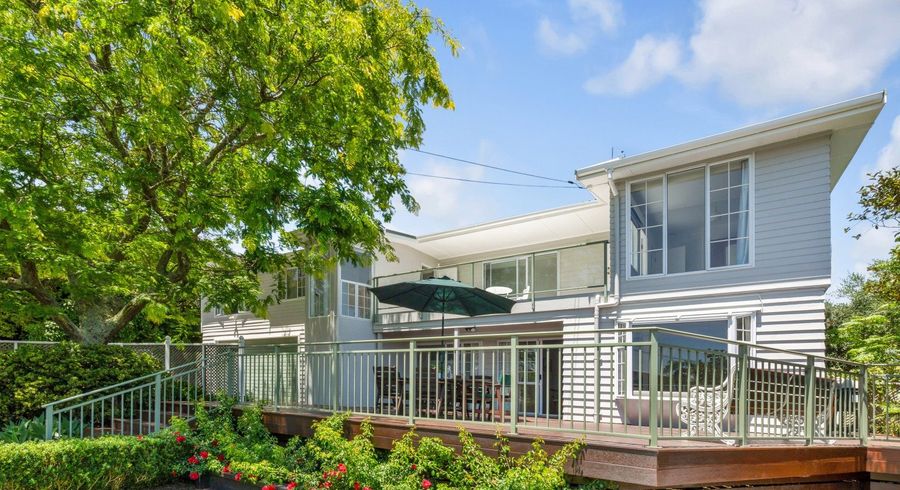  at 4 Liston Crescent, Cockle Bay, Manukau City, Auckland