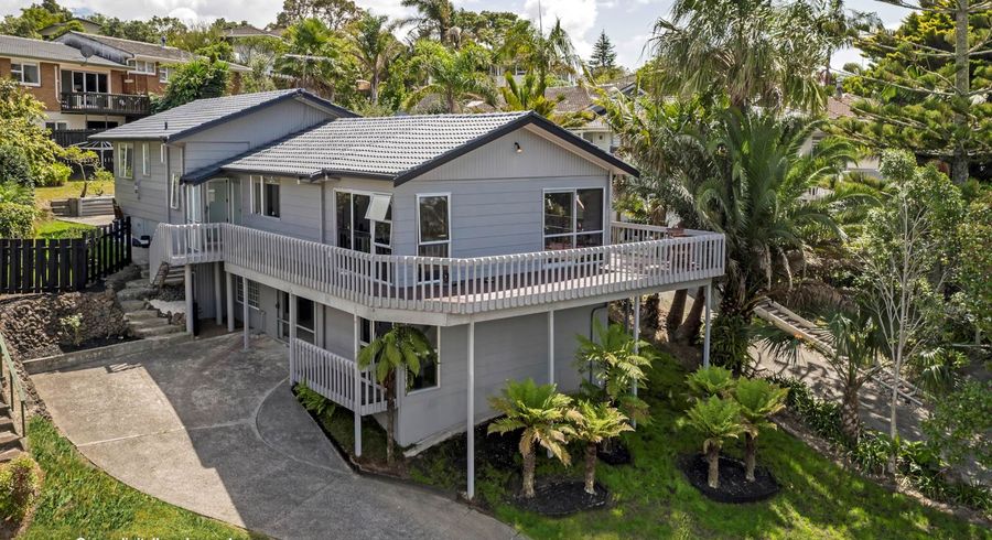  at 5 Freya Place, Torbay, Auckland